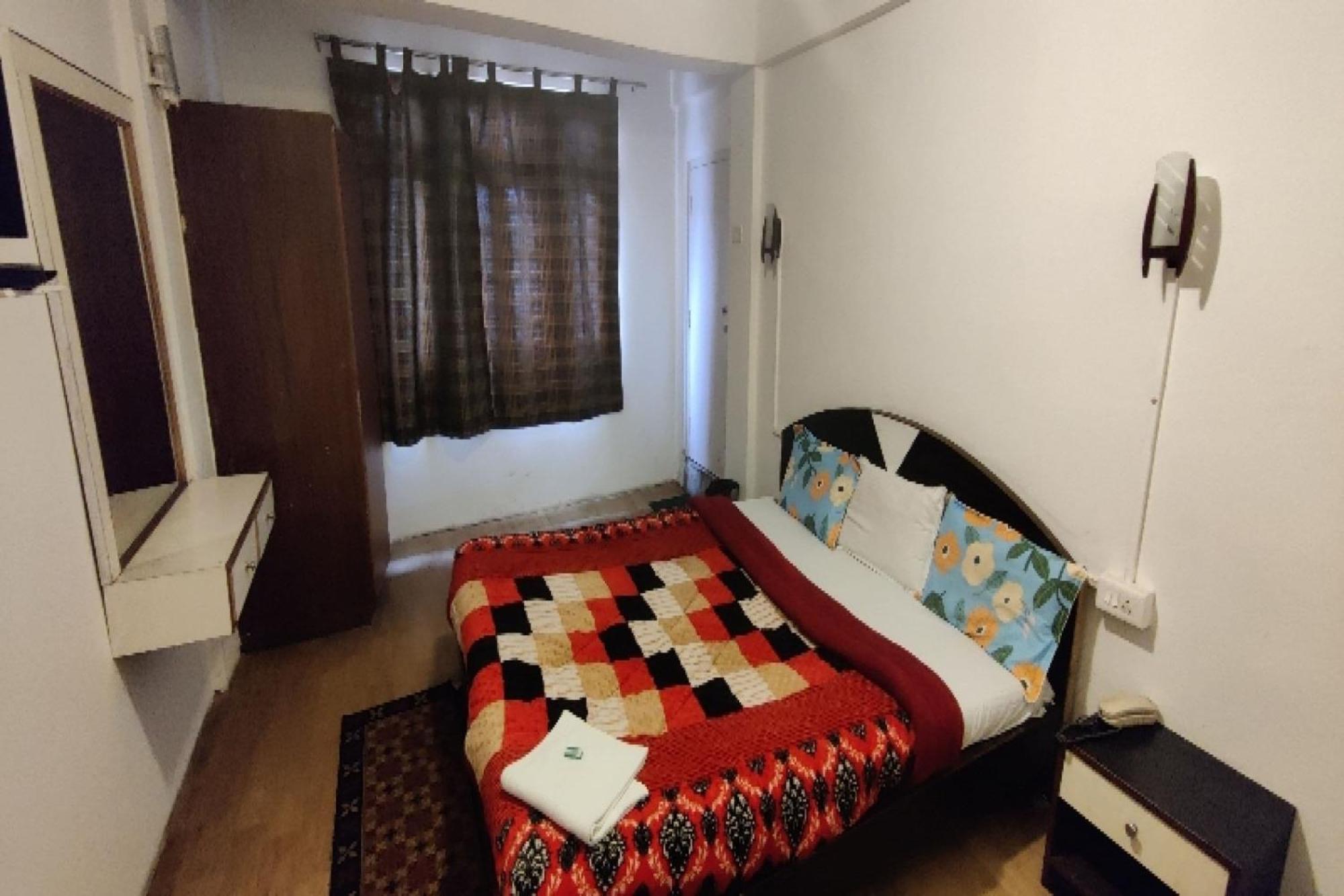 Capital O 8272 Hotel Pratigya Residency Ґанґток Екстер'єр фото
