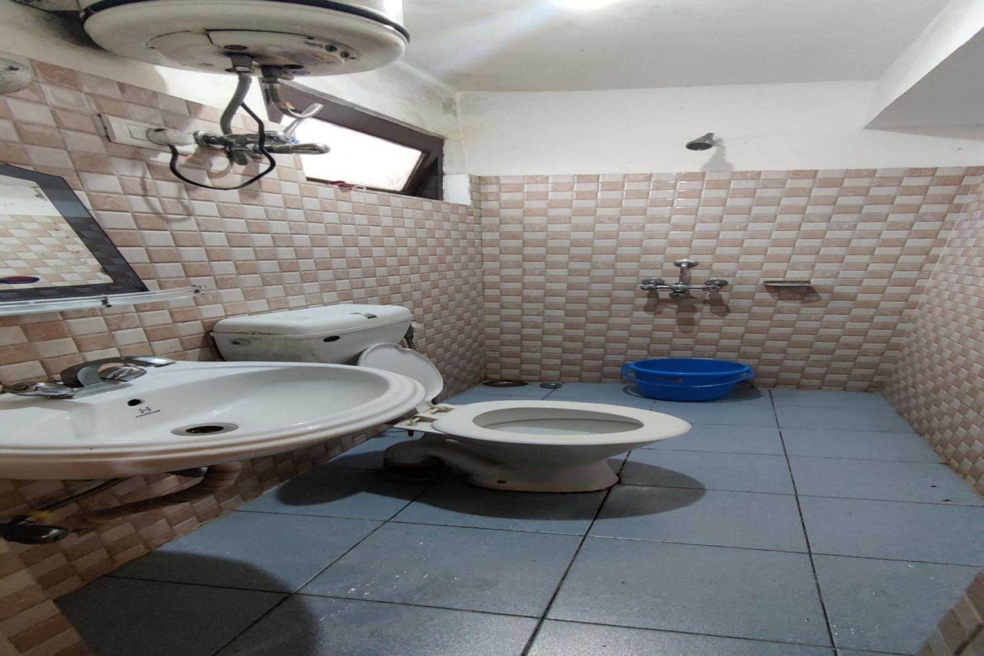 Capital O 8272 Hotel Pratigya Residency Ґанґток Екстер'єр фото