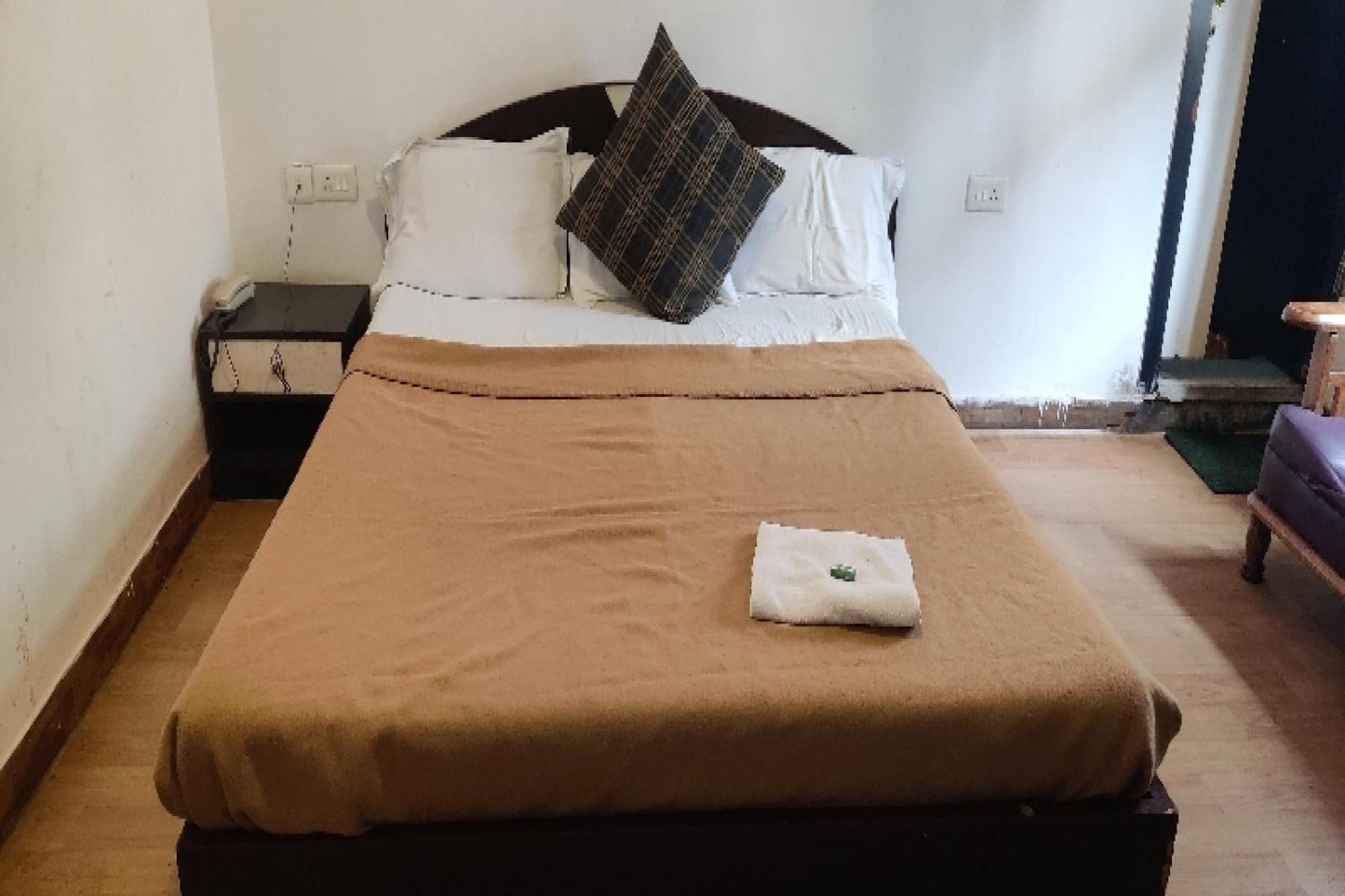 Capital O 8272 Hotel Pratigya Residency Ґанґток Екстер'єр фото