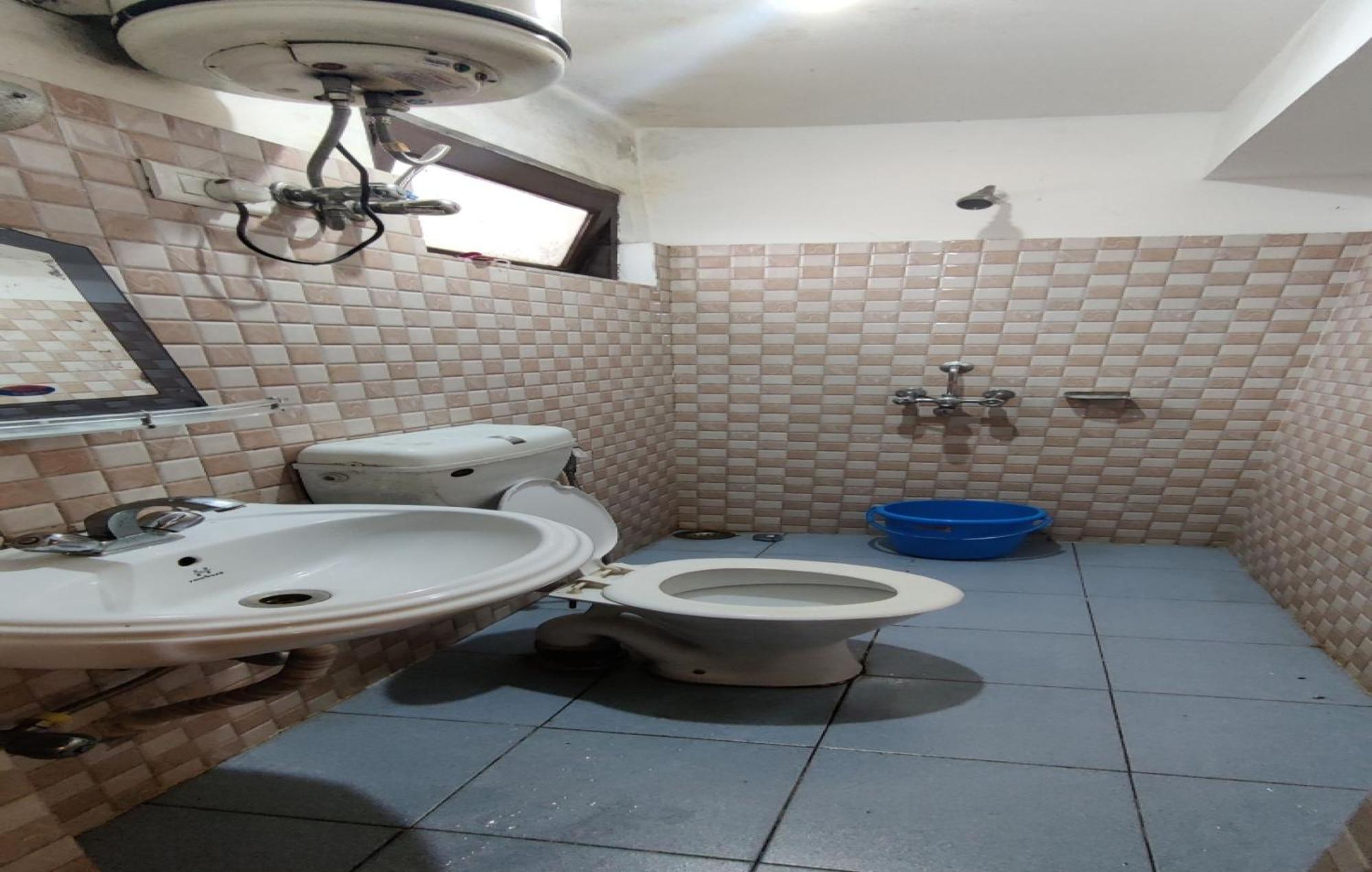 Capital O 8272 Hotel Pratigya Residency Ґанґток Екстер'єр фото